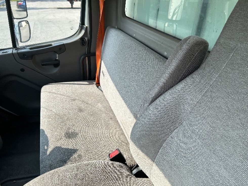 Medium Duty Box Truck-Light and Medium Duty Trucks-Freightliner-2021-M2-Albany-NY-215,621\n\t\tmiles-$ 54,000 - Image 19