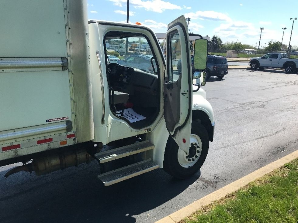 Medium Duty Box Truck-Light and Medium Duty Trucks-Freightliner-2021-M2-Allentown-PA-231,034\n\t\tmiles-$ 49,250 - Image 16