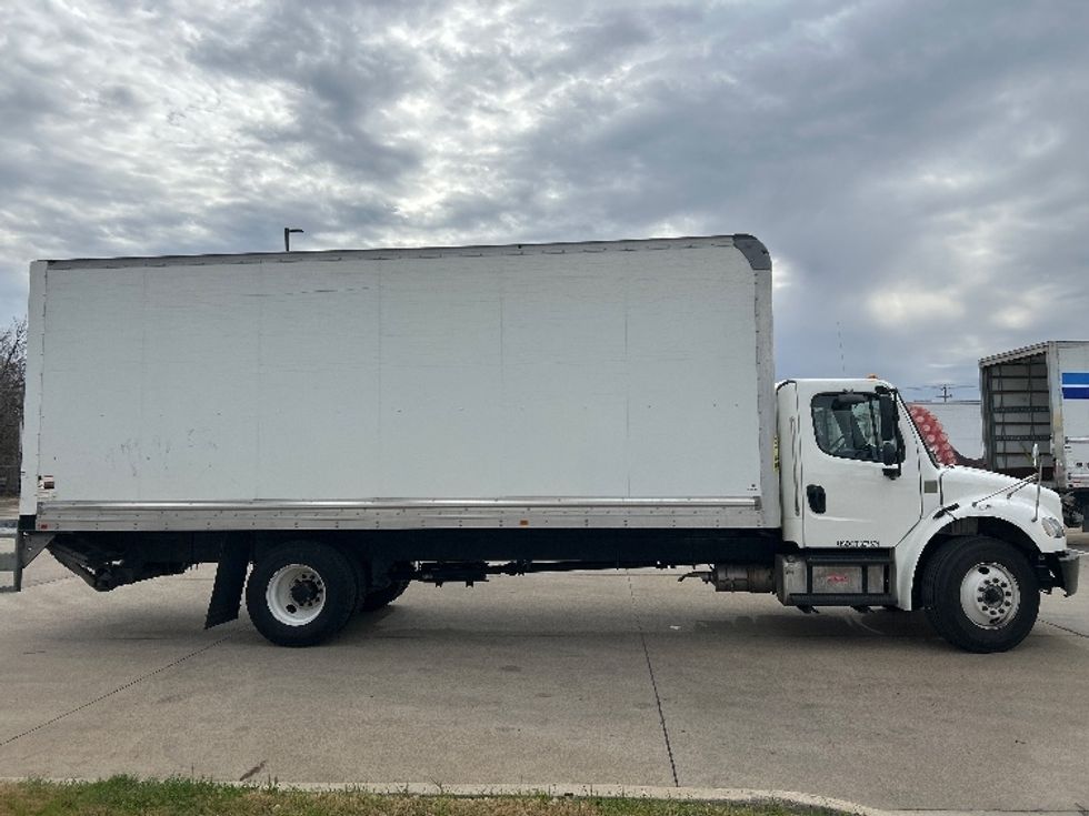 Medium Duty Box Truck-Light and Medium Duty Trucks-Freightliner-2021-M2-Arlington-TX-129,653\n\t\tmiles-$ 66,750 - Image 15