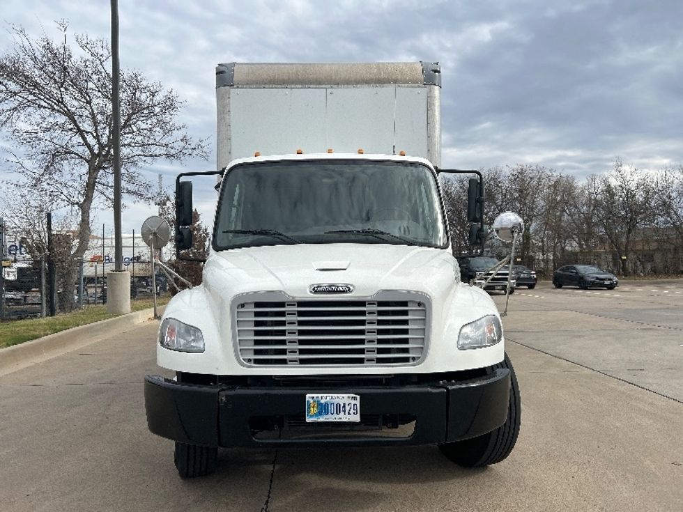 Medium Duty Box Truck-Light and Medium Duty Trucks-Freightliner-2021-M2-Arlington-TX-129,653\n\t\tmiles-$ 66,750 - Image 2