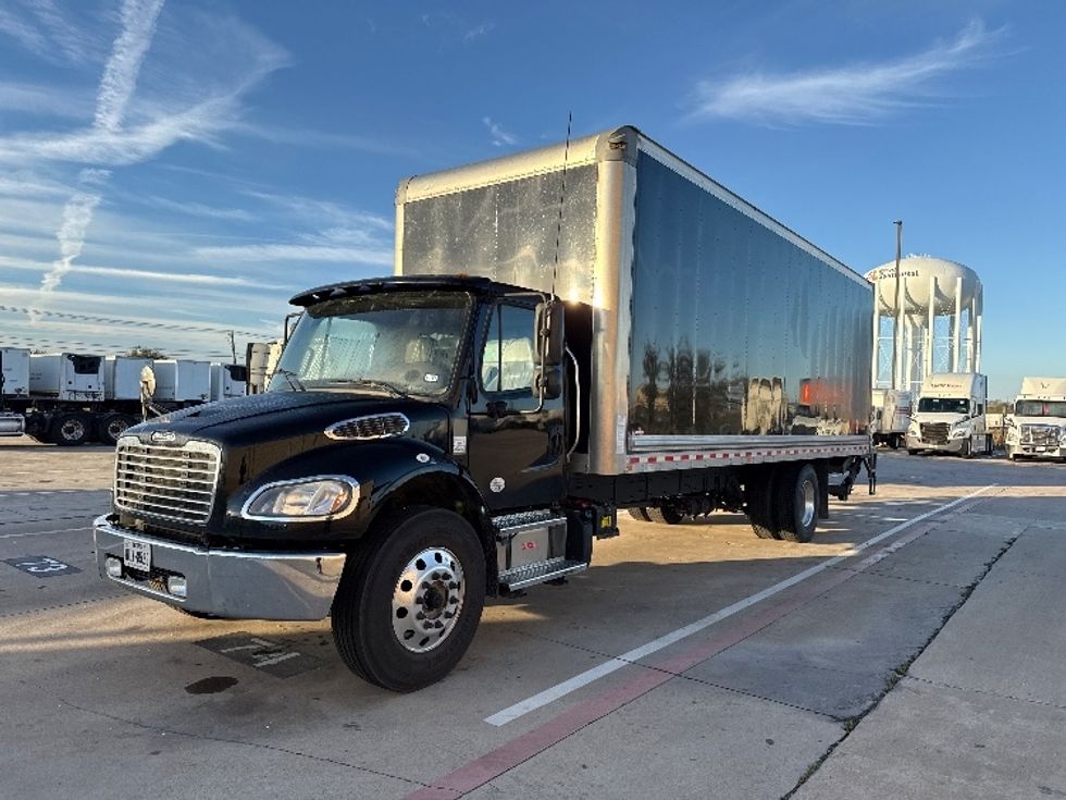 Medium Duty Box Truck-Light and Medium Duty Trucks-Freightliner-2021-M2-Arlington-TX-192,063\n\t\tmiles-$ 13,500 - Image 3