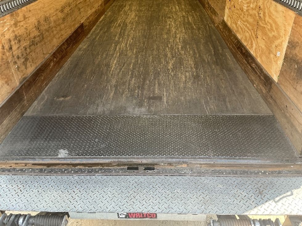 Medium Duty Box Truck-Light and Medium Duty Trucks-Freightliner-2021-M2-Asheville-NC-176,646\n\t\tmiles-$ 61,000 - Image 10