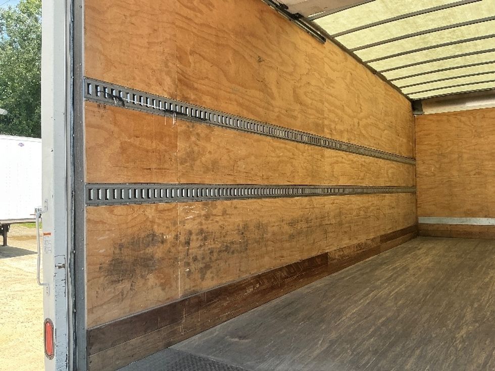 Medium Duty Box Truck-Light and Medium Duty Trucks-Freightliner-2021-M2-Asheville-NC-176,646\n\t\tmiles-$ 61,000 - Image 11