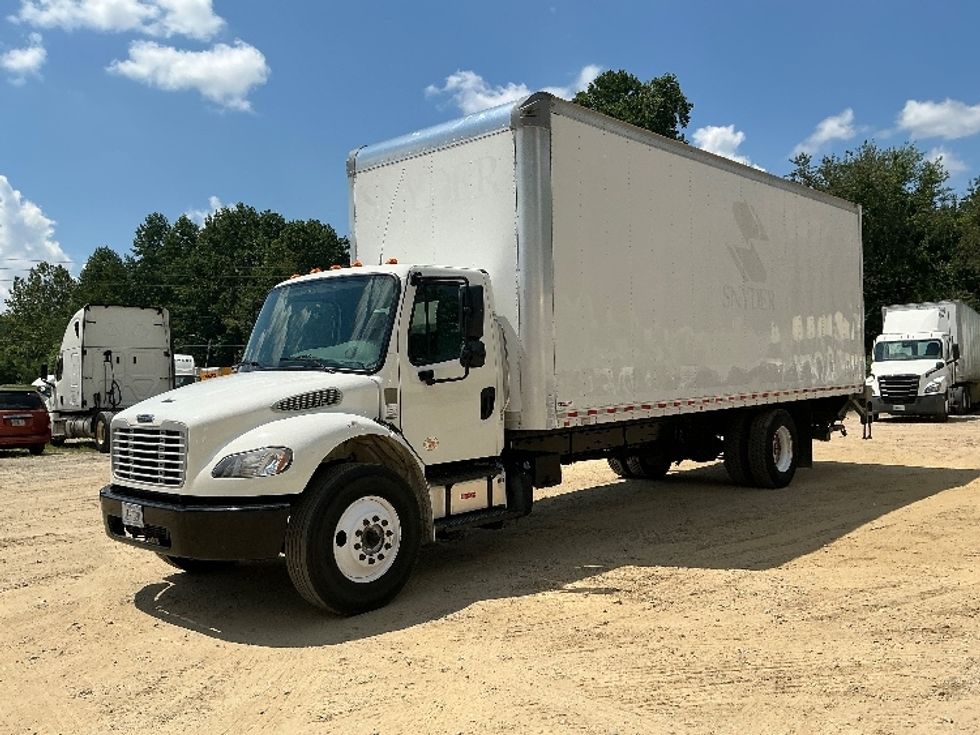 Medium Duty Box Truck-Light and Medium Duty Trucks-Freightliner-2021-M2-Asheville-NC-176,646\n\t\tmiles-$ 61,000 - Image 3