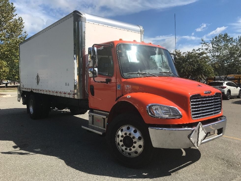 Medium Duty Box Truck-Light and Medium Duty Trucks-Freightliner-2021-M2-Ashland-VA-316,034\n\t\tmiles-$ 25,750 - Image 1