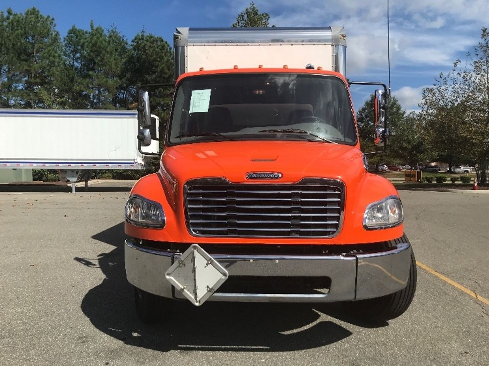 Medium Duty Box Truck-Light and Medium Duty Trucks-Freightliner-2021-M2-Ashland-VA-316,034\n\t\tmiles-$ 25,750 - Image 2