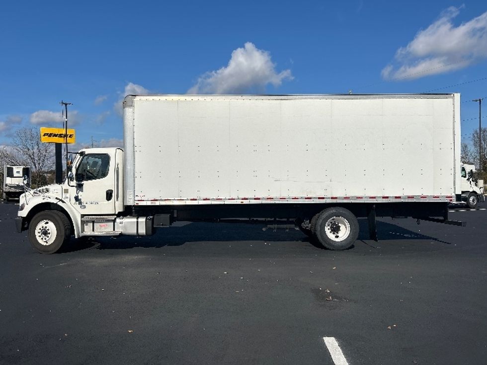 Medium Duty Box Truck-Light and Medium Duty Trucks-Freightliner-2021-M2-Atlanta (Forest Park)-GA-262,041\n\t\tmiles-$ 42,500 - Image 4