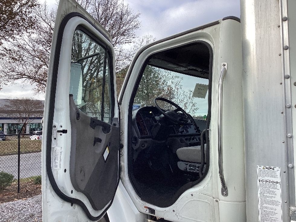 Medium Duty Box Truck-Light and Medium Duty Trucks-Freightliner-2021-M2-Atlanta (Forest Park)-GA-262,041\n\t\tmiles-$ 42,500 - Image 15