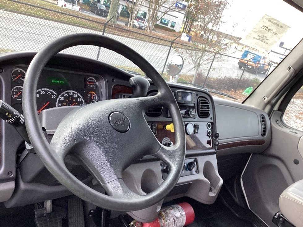 Medium Duty Box Truck-Light and Medium Duty Trucks-Freightliner-2021-M2-Atlanta (Forest Park)-GA-262,041\n\t\tmiles-$ 42,500 - Image 16