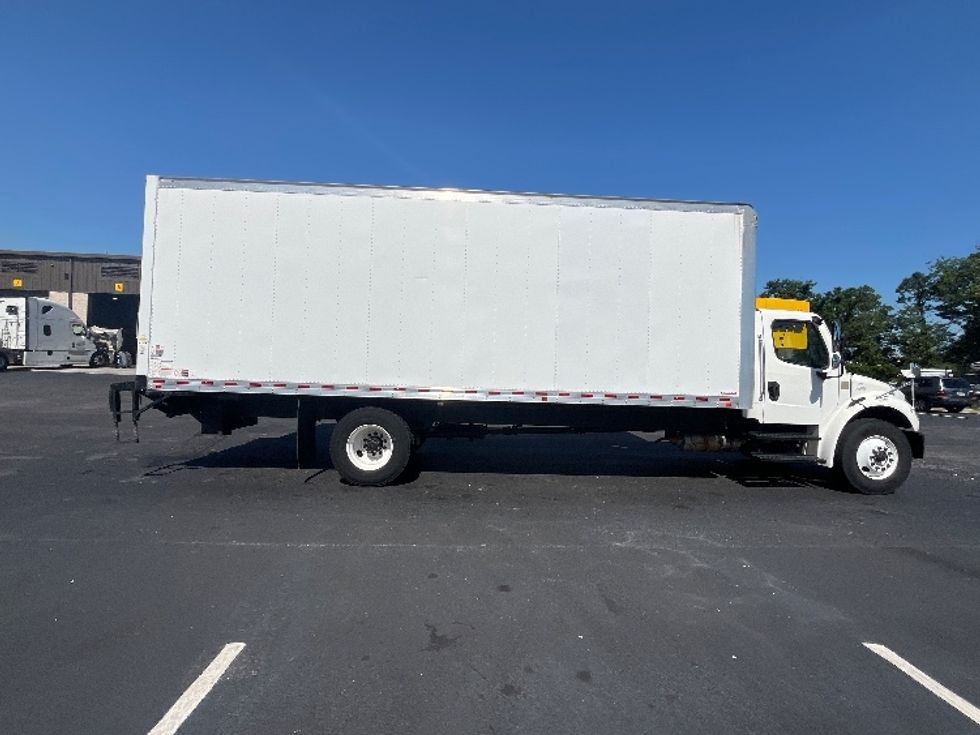 Medium Duty Box Truck-Light and Medium Duty Trucks-Freightliner-2021-M2-Atlanta (Forest Park)-GA-87,062\n\t\tmiles-$ 69,500 - Image 15