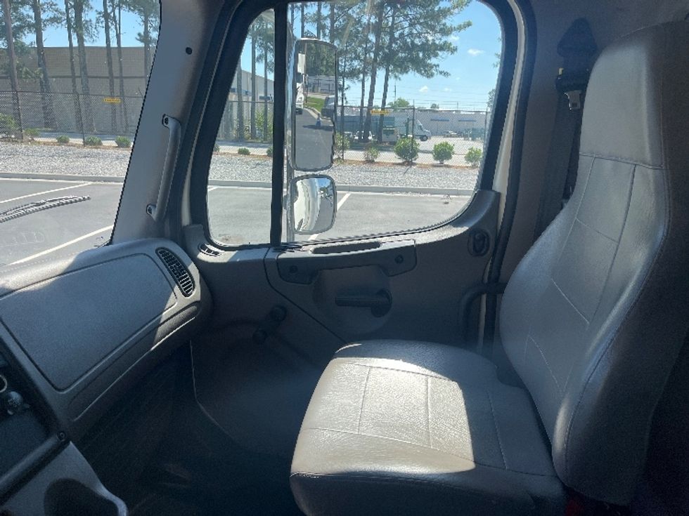 Medium Duty Box Truck-Light and Medium Duty Trucks-Freightliner-2021-M2-Atlanta (Forest Park)-GA-87,062\n\t\tmiles-$ 69,500 - Image 18
