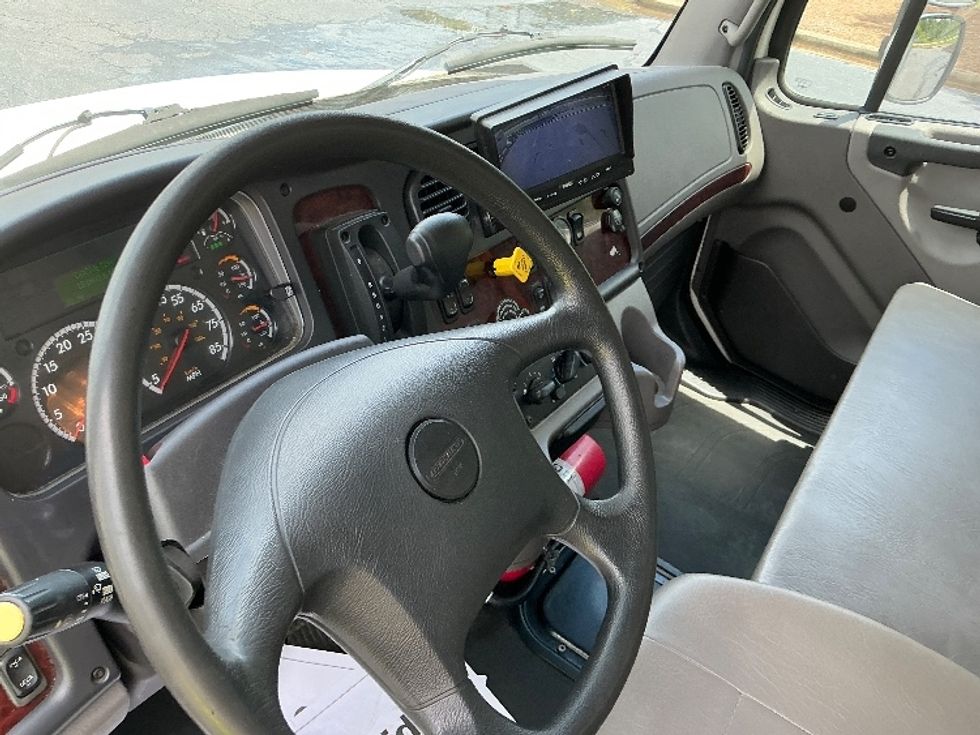 Medium Duty Box Truck-Light and Medium Duty Trucks-Freightliner-2021-M2-Augusta-GA-181,692\n\t\tmiles-$ 50,000 - Image 17