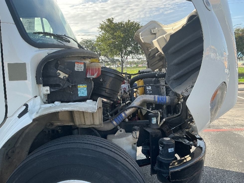 Medium Duty Box Truck-Light and Medium Duty Trucks-Freightliner-2021-M2-Austin-TX-181,365\n\t\tmiles-$ 59,750 - Image 23