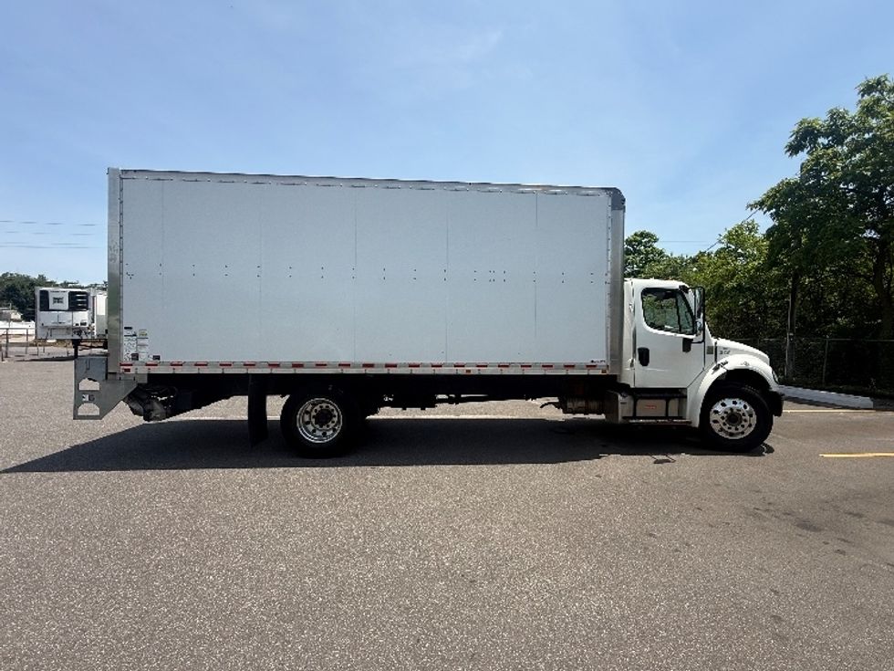 Medium Duty Box Truck-Light and Medium Duty Trucks-Freightliner-2021-M2-Baltimore-MD-127,506\n\t\tmiles-$ 53,250 - Image 13