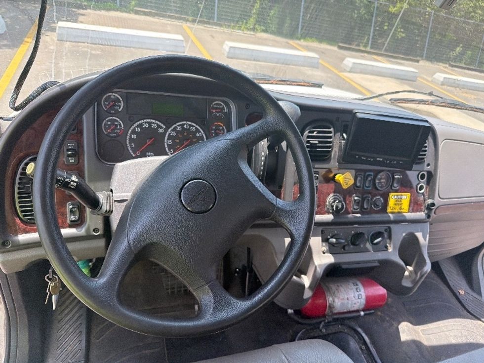 Medium Duty Box Truck-Light and Medium Duty Trucks-Freightliner-2021-M2-Baltimore-MD-127,506\n\t\tmiles-$ 53,250 - Image 16