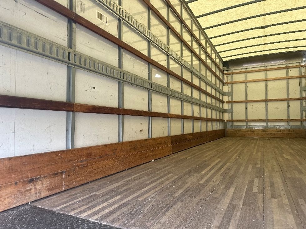Medium Duty Box Truck-Light and Medium Duty Trucks-Freightliner-2021-M2-Baton Rouge-LA-118,426\n\t\tmiles-$ 71,250 - Image 11