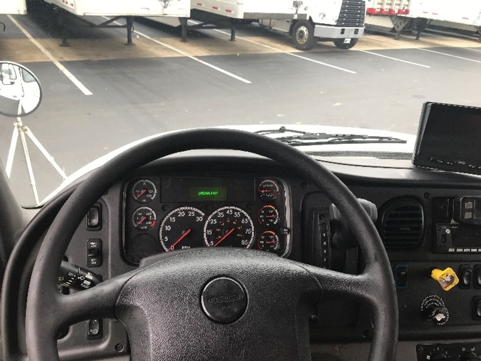 Medium Duty Box Truck-Light and Medium Duty Trucks-Freightliner-2021-M2-Bensalem-PA-195,257\n\t\tmiles-$ 48,250 - Image 18