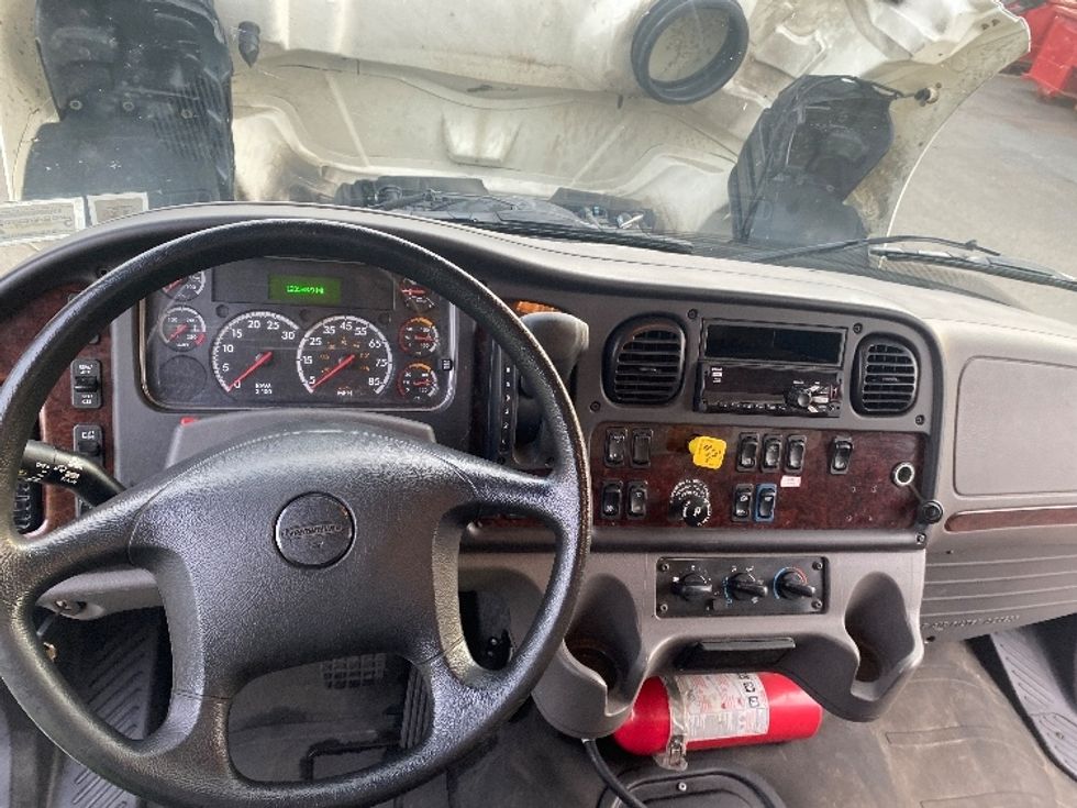 Medium Duty Box Truck-Light and Medium Duty Trucks-Freightliner-2021-M2-Binghamton-NY-120,588\n\t\tmiles-$ 64,500 - Image 18