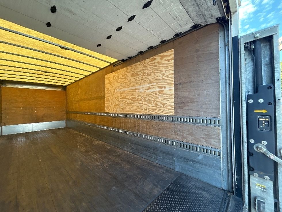 Medium Duty Box Truck-Light and Medium Duty Trucks-Freightliner-2021-M2-Birmingham-AL-103,846\n\t\tmiles-$ 76,250 - Image 12