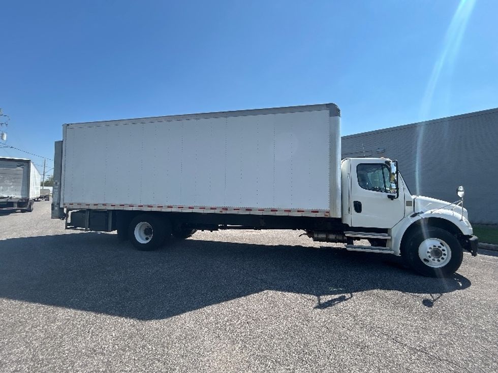 Medium Duty Box Truck-Light and Medium Duty Trucks-Freightliner-2021-M2-Birmingham-AL-103,846\n\t\tmiles-$ 76,250 - Image 15