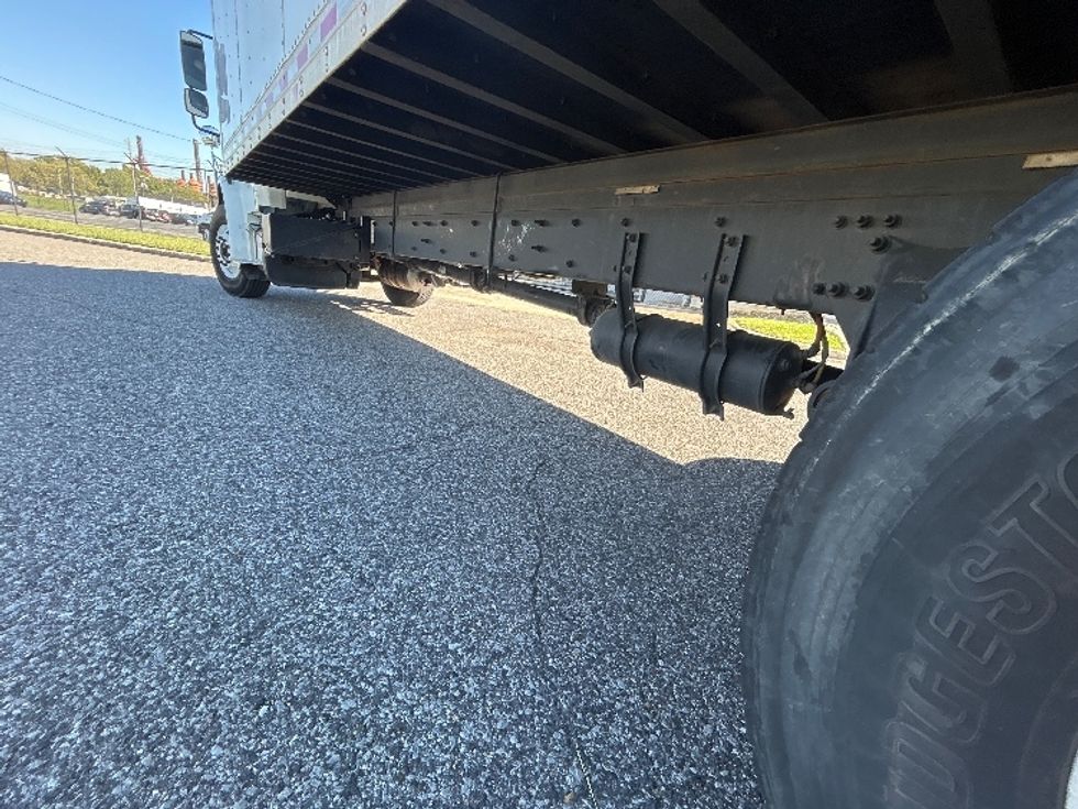Medium Duty Box Truck-Light and Medium Duty Trucks-Freightliner-2021-M2-Birmingham-AL-103,846\n\t\tmiles-$ 76,250 - Image 5