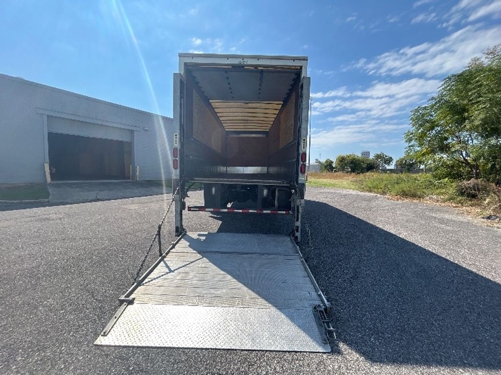 Medium Duty Box Truck-Light and Medium Duty Trucks-Freightliner-2021-M2-Birmingham-AL-103,846\n\t\tmiles-$ 76,250 - Image 9