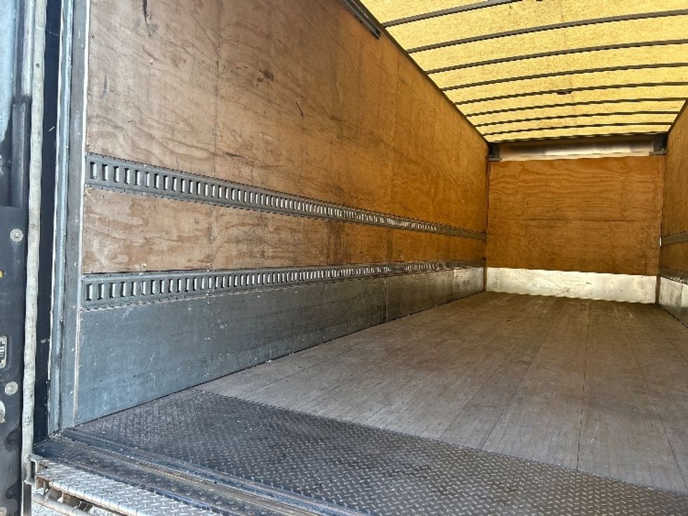 Medium Duty Box Truck-Light and Medium Duty Trucks-Freightliner-2021-M2-Birmingham-AL-108,990\n\t\tmiles-$ 75,750 - Image 11