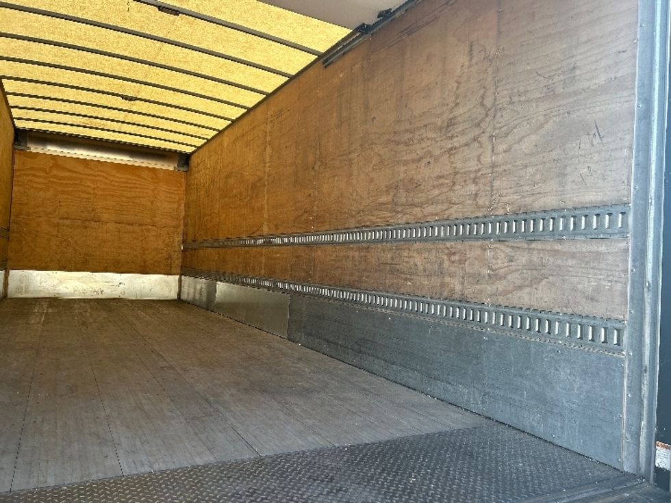 Medium Duty Box Truck-Light and Medium Duty Trucks-Freightliner-2021-M2-Birmingham-AL-108,990\n\t\tmiles-$ 75,750 - Image 12