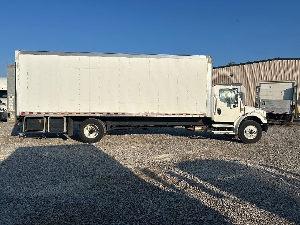 Medium Duty Box Truck-Light and Medium Duty Trucks-Freightliner-2021-M2-Birmingham-AL-108,990\n\t\tmiles-$ 75,750 - Image 15