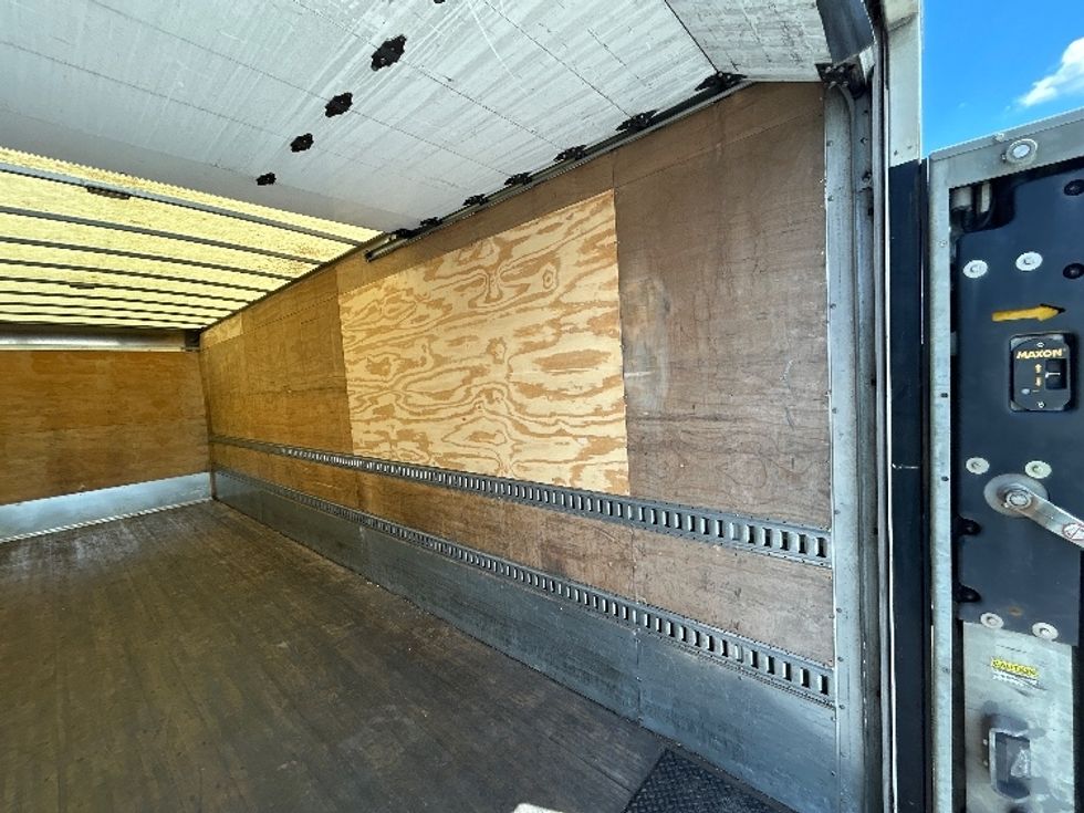 Medium Duty Box Truck-Light and Medium Duty Trucks-Freightliner-2021-M2-Birmingham-AL-89,217\n\t\tmiles-$ 78,000 - Image 12