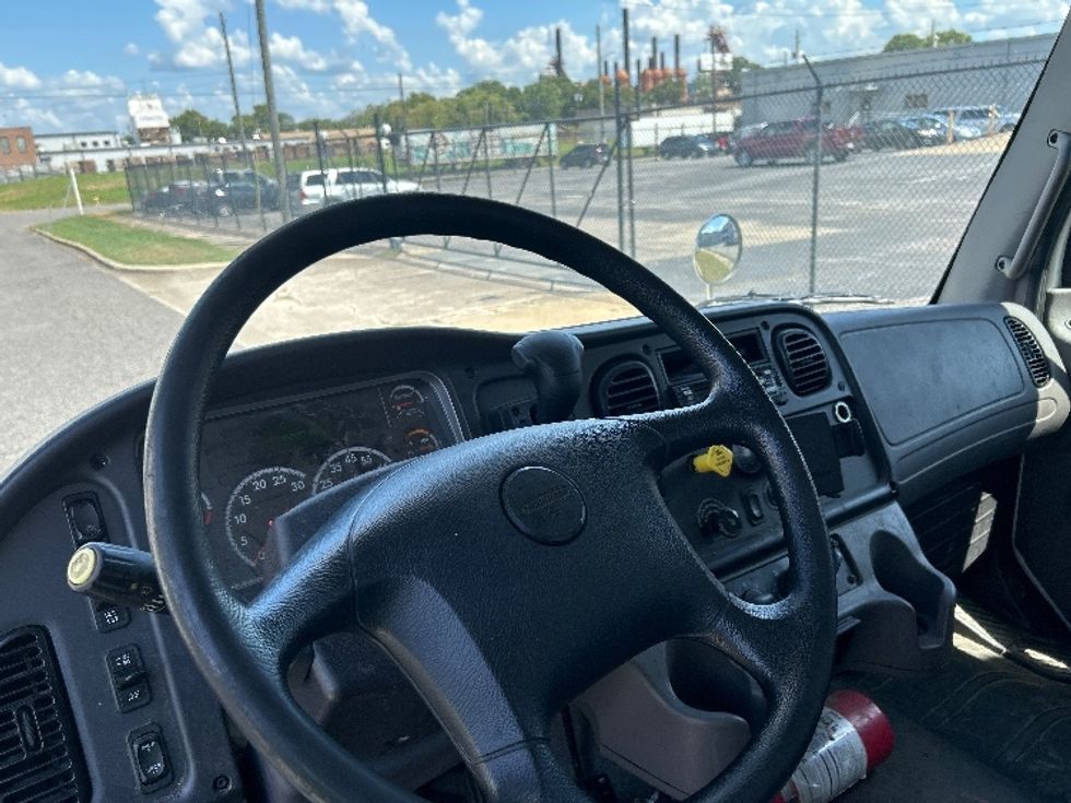 Medium Duty Box Truck-Light and Medium Duty Trucks-Freightliner-2021-M2-Birmingham-AL-89,217\n\t\tmiles-$ 78,000 - Image 17