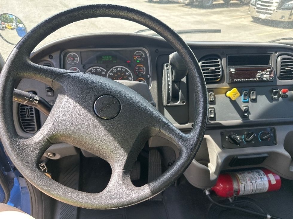 Medium Duty Box Truck-Light and Medium Duty Trucks-Freightliner-2021-M2-Braintree-MA-142,792\n\t\tmiles-$ 56,500 - Image 17
