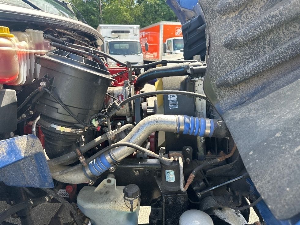 Medium Duty Box Truck-Light and Medium Duty Trucks-Freightliner-2021-M2-Braintree-MA-142,792\n\t\tmiles-$ 56,500 - Image 22