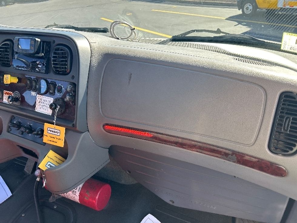 Medium Duty Box Truck-Light and Medium Duty Trucks-Freightliner-2021-M2-Braintree-MA-237,422\n\t\tmiles-$ 42,750 - Image 21