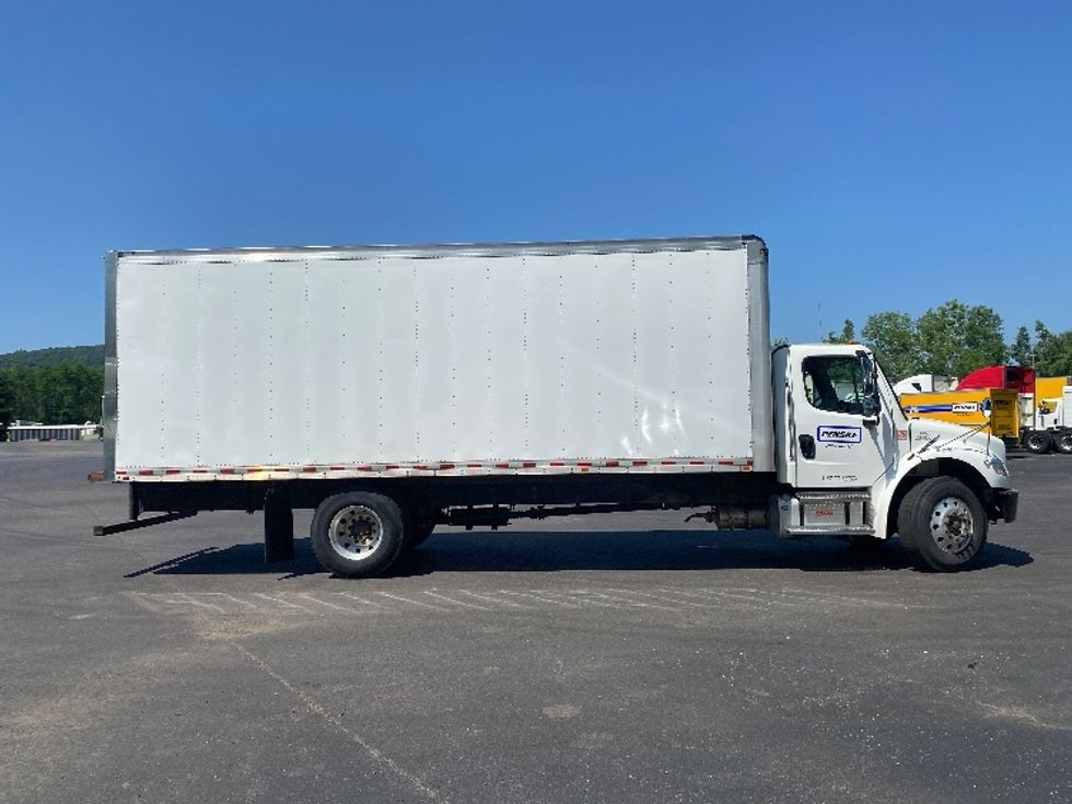 Medium Duty Box Truck-Light and Medium Duty Trucks-Freightliner-2021-M2-Brooklyn Park-MN-107,170\n\t\tmiles-$ 62,000 - Image 14