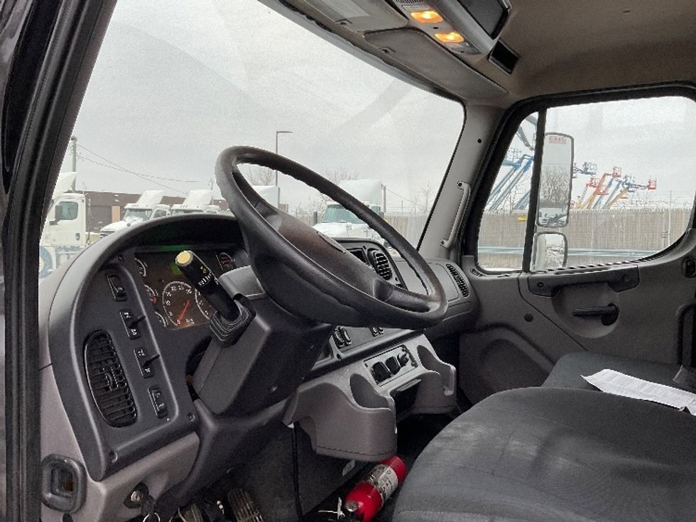 Medium Duty Box Truck-Light and Medium Duty Trucks-Freightliner-2021-M2-Cadillac-MI-252,570\n\t\tmiles-$ 39,750 - Image 16