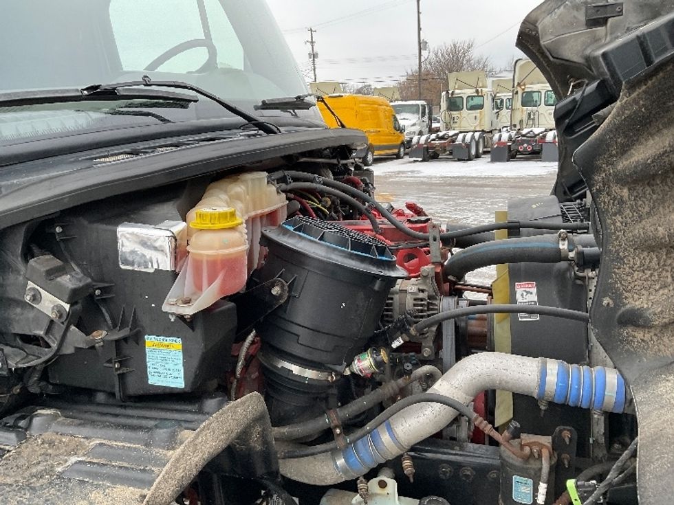 Medium Duty Box Truck-Light and Medium Duty Trucks-Freightliner-2021-M2-Cadillac-MI-252,570\n\t\tmiles-$ 39,750 - Image 22