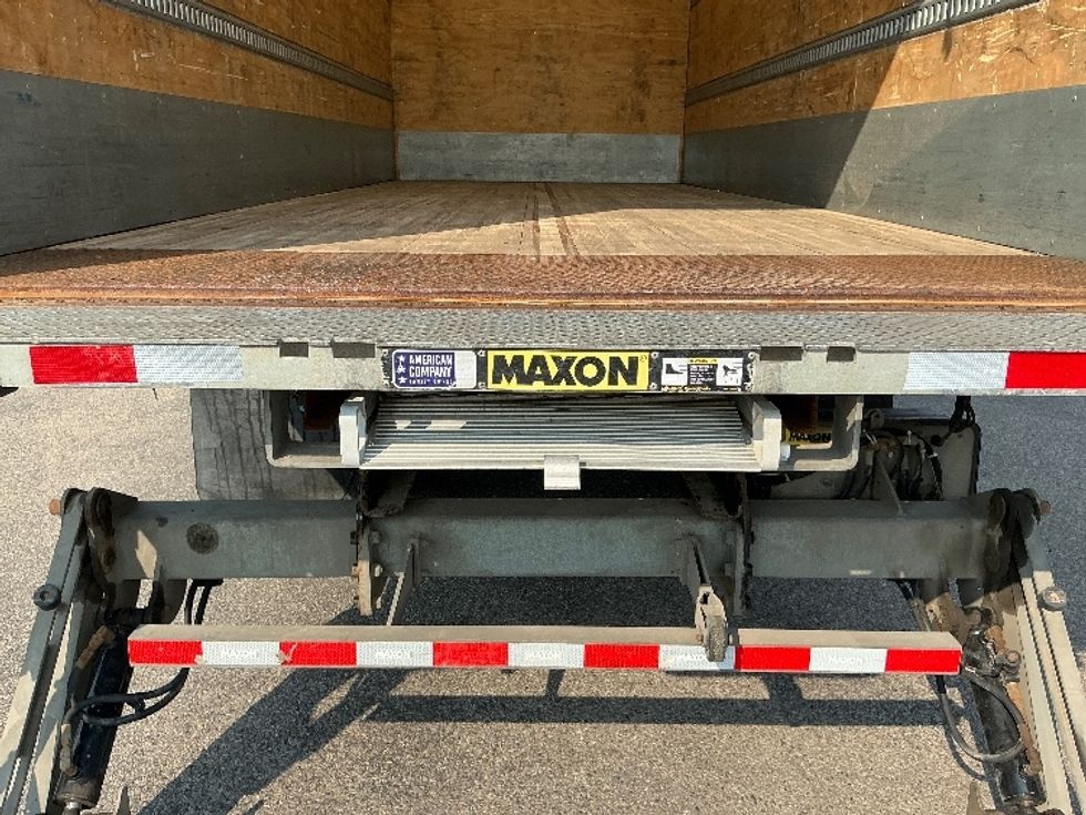 Medium Duty Box Truck-Light and Medium Duty Trucks-Freightliner-2021-M2-Calgary-AB-210,953\n\t\tkm-$ 70,000 - Image 10