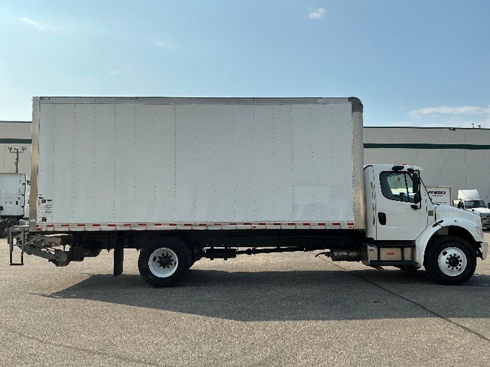 Medium Duty Box Truck-Light and Medium Duty Trucks-Freightliner-2021-M2-Calgary-AB-210,953\n\t\tkm-$ 70,000 - Image 15