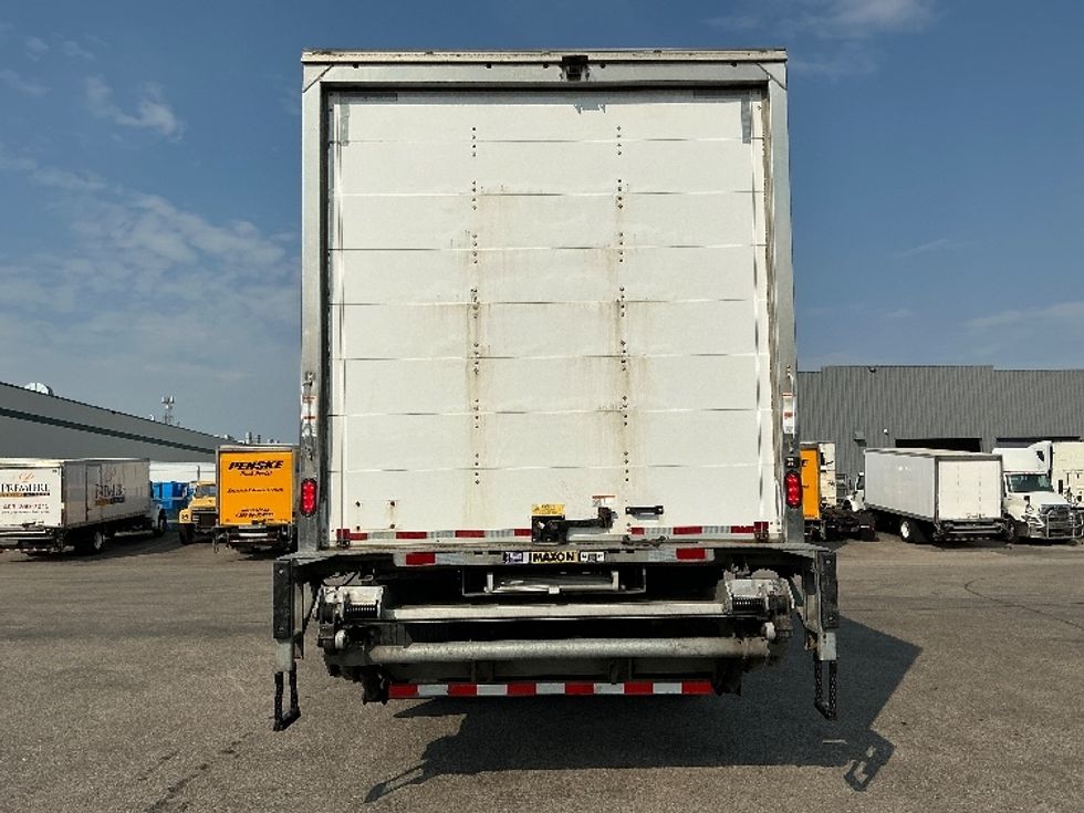 Medium Duty Box Truck-Light and Medium Duty Trucks-Freightliner-2021-M2-Calgary-AB-210,953\n\t\tkm-$ 70,000 - Image 7