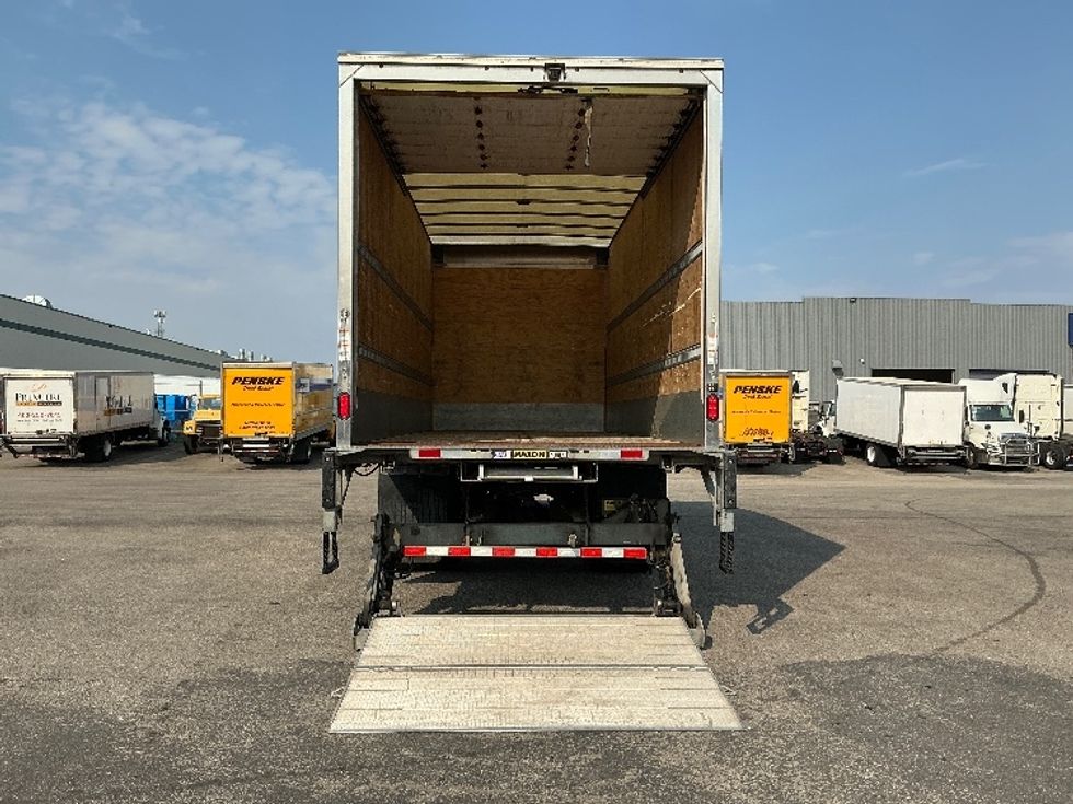 Medium Duty Box Truck-Light and Medium Duty Trucks-Freightliner-2021-M2-Calgary-AB-210,953\n\t\tkm-$ 70,000 - Image 9