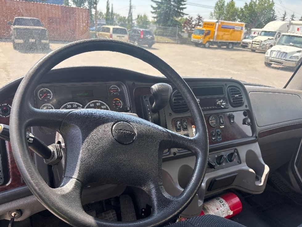 Medium Duty Box Truck-Light and Medium Duty Trucks-Freightliner-2021-M2-Calgary-AB-243,676\n\t\tkm-$ 67,000 - Image 17