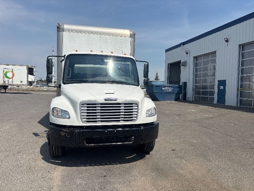 Medium Duty Box Truck-Light and Medium Duty Trucks-Freightliner-2021-M2-Calgary-AB-243,676\n\t\tkm-$ 67,000 - Image 2