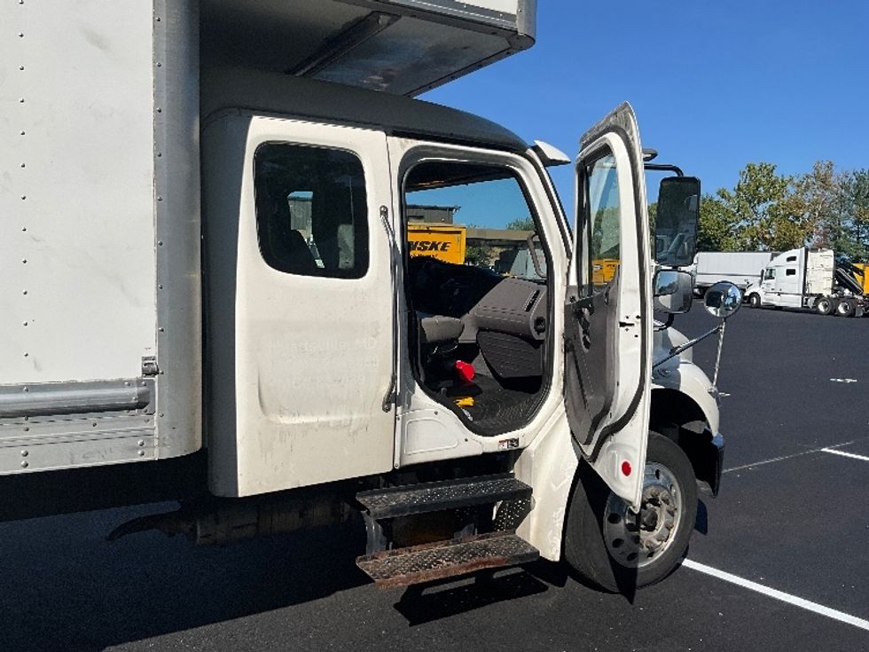 Medium Duty Box Truck-Light and Medium Duty Trucks-Freightliner-2021-M2-Capitol Heights-MD-168,351\n\t\tmiles-$ 71,500 - Image 17