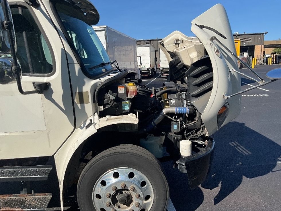 Medium Duty Box Truck-Light and Medium Duty Trucks-Freightliner-2021-M2-Capitol Heights-MD-168,351\n\t\tmiles-$ 71,500 - Image 20