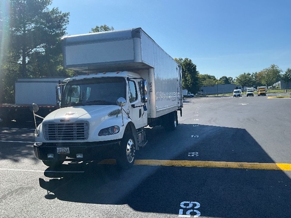 Medium Duty Box Truck-Light and Medium Duty Trucks-Freightliner-2021-M2-Capitol Heights-MD-168,351\n\t\tmiles-$ 71,500 - Image 3