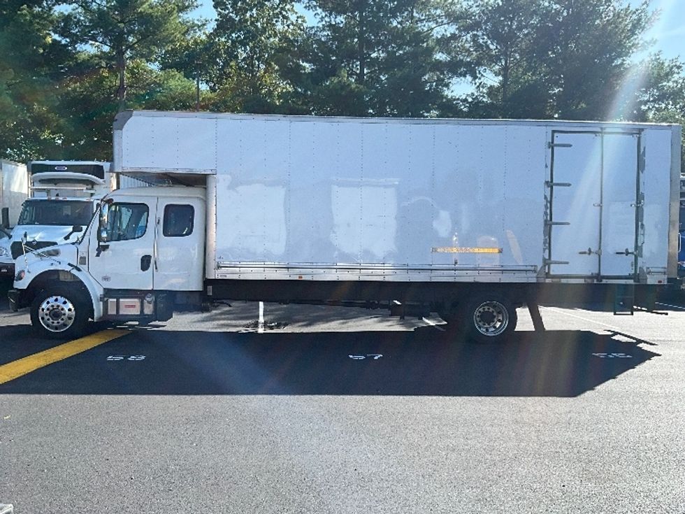 Medium Duty Box Truck-Light and Medium Duty Trucks-Freightliner-2021-M2-Capitol Heights-MD-168,351\n\t\tmiles-$ 71,500 - Image 4