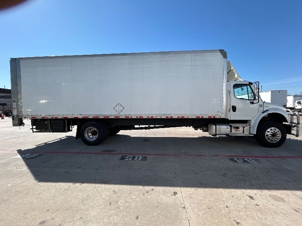 Medium Duty Box Truck-Light and Medium Duty Trucks-Freightliner-2021-M2-Carrollton-TX-218,947\n\t\tmiles-$ 40,500 - Image 15