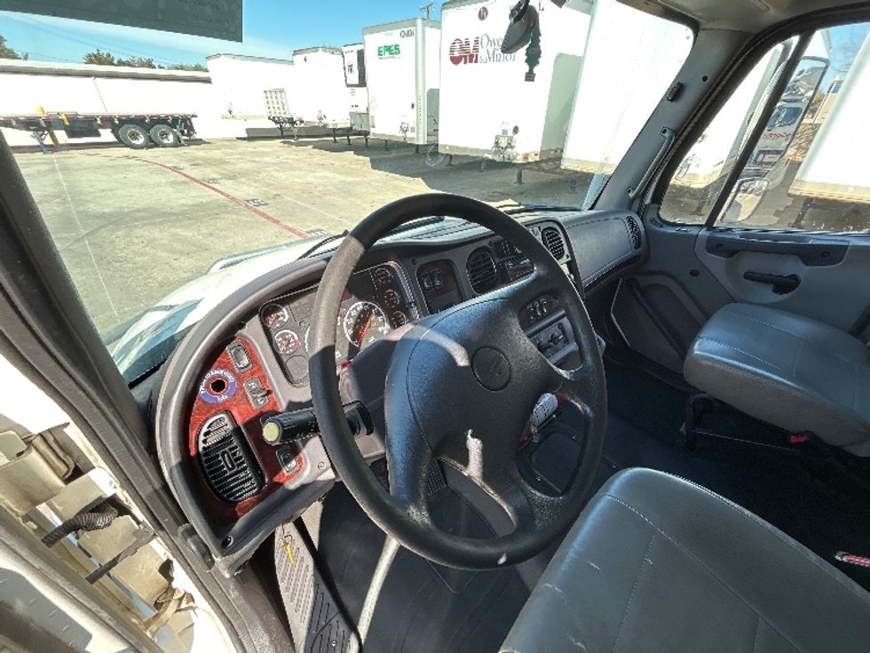 Medium Duty Box Truck-Light and Medium Duty Trucks-Freightliner-2021-M2-Carrollton-TX-218,947\n\t\tmiles-$ 40,500 - Image 17