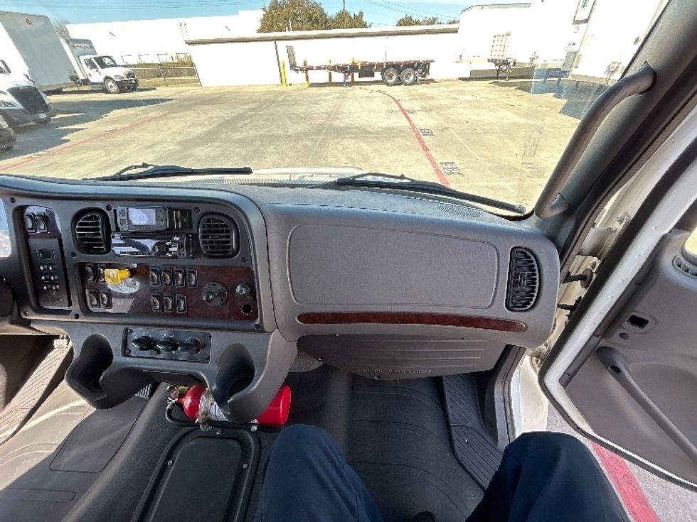 Medium Duty Box Truck-Light and Medium Duty Trucks-Freightliner-2021-M2-Carrollton-TX-218,947\n\t\tmiles-$ 40,500 - Image 21